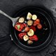 Τηγάνι Tefal Intens'Ceram με γυάλινο καπάκι 24 cm/3.2 L, μαύρο