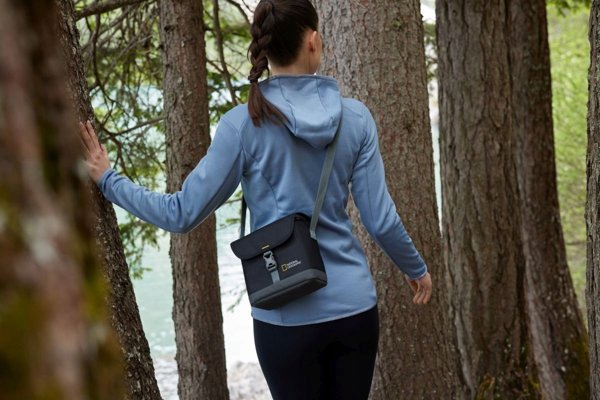 Τσάντα National Geographic National Geographic Shoulder Bag Small (NG E2 2360)
