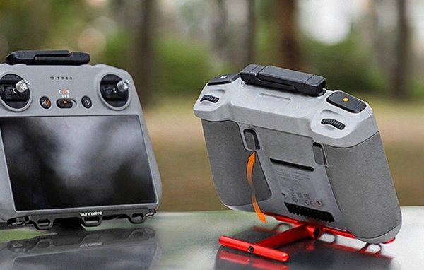 Sunnylife λουράκι με λουρί για τον ελεγκτή DJI RC / RC 2 (κόκκινο) ZJ764-R