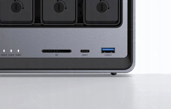 UGREEN δικτυακή αποθήκευση NAS DXP4800 (χωρίς δίσκο)