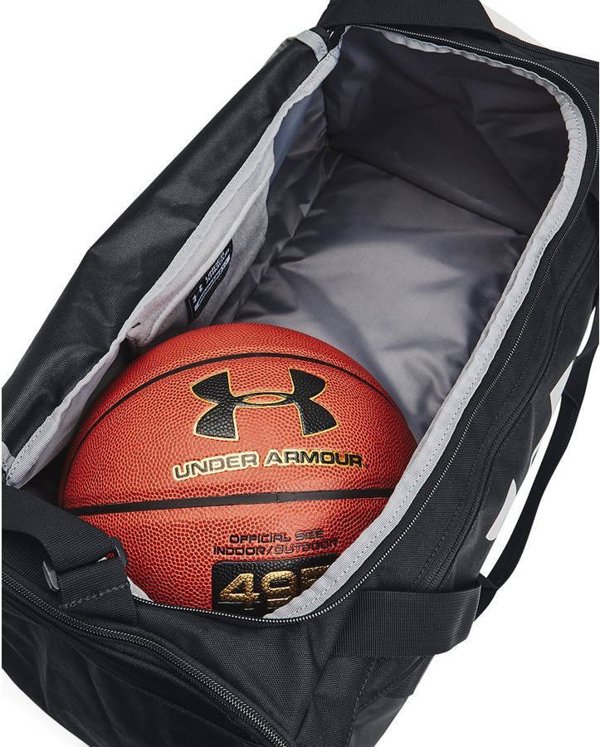 Under Armour Torba sportowa Undeniable 5.0 S czarna (1369222-001)