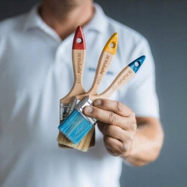 Καθολικό επίπεδο πινέλο για όλους τους τύπους χρωμάτων και βερνικιών 60 mm.