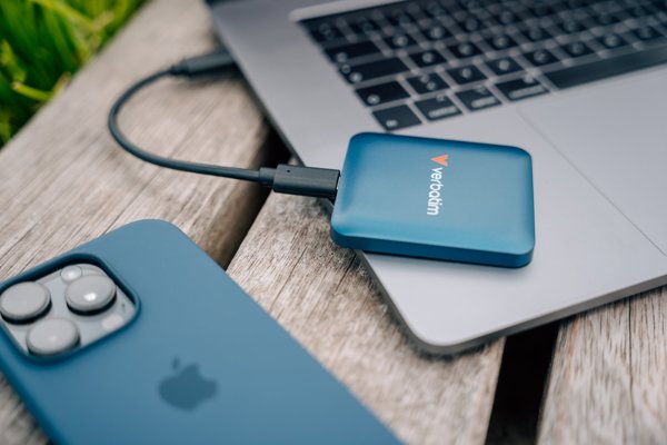 Verbatim SnapBack SSD 1TB Blau Metallic 32075