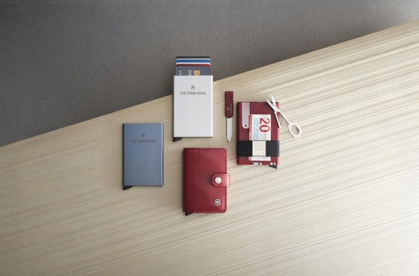 Πορτοφόλι Victorinox Smart Card Iconic Red