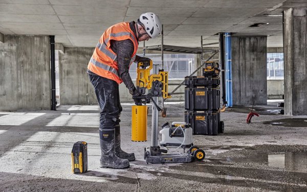 διαμαντοτρύπανο Flexvolt 54V