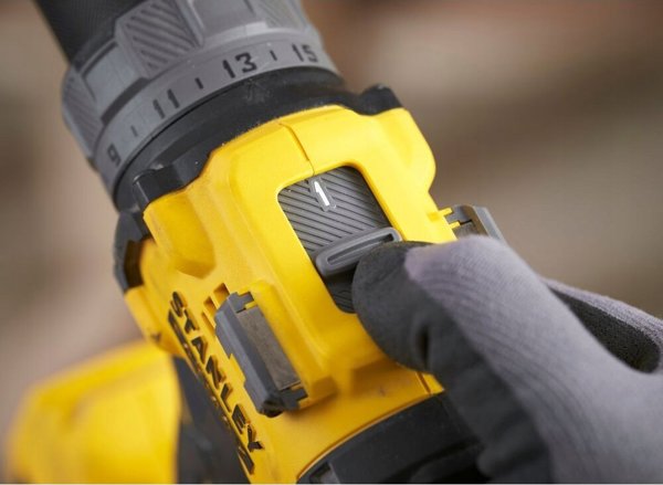 Δράπανο-κατσαβίδι Stanley FatMax V20 SFMCD725B 18 V