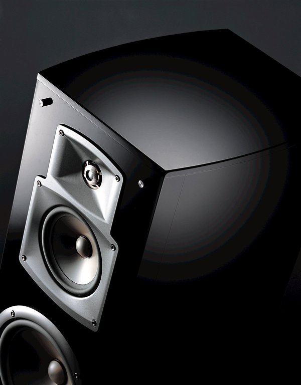 Yamaha NS-777 speaker