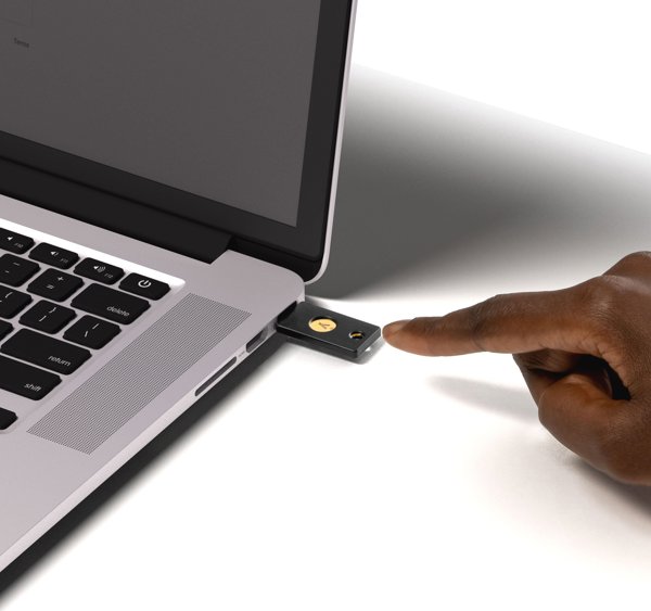 Yubico YubiKey 5 NFC FIPS