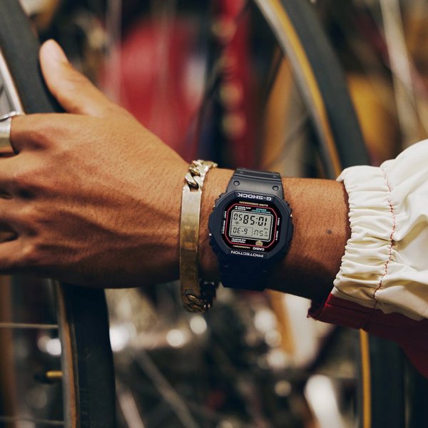 Ρολόι Casio G-SHOCK DW-5600RL -1ER kostka.