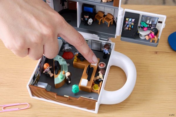Σετ φιγούρων Polly Pocket Collector The Office Biuro