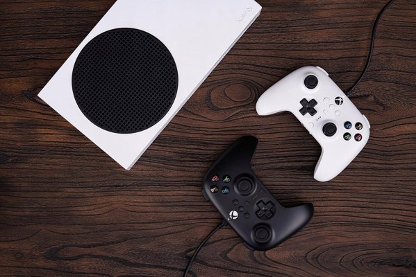 8BitDo Ultimate Ενσύρματο Χειριστήριο για Xbox, Hall Effect Joysticks, Μαύρο
