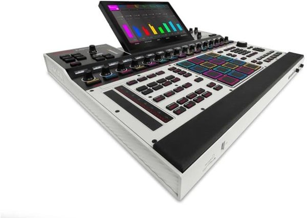 Akai MPC XL