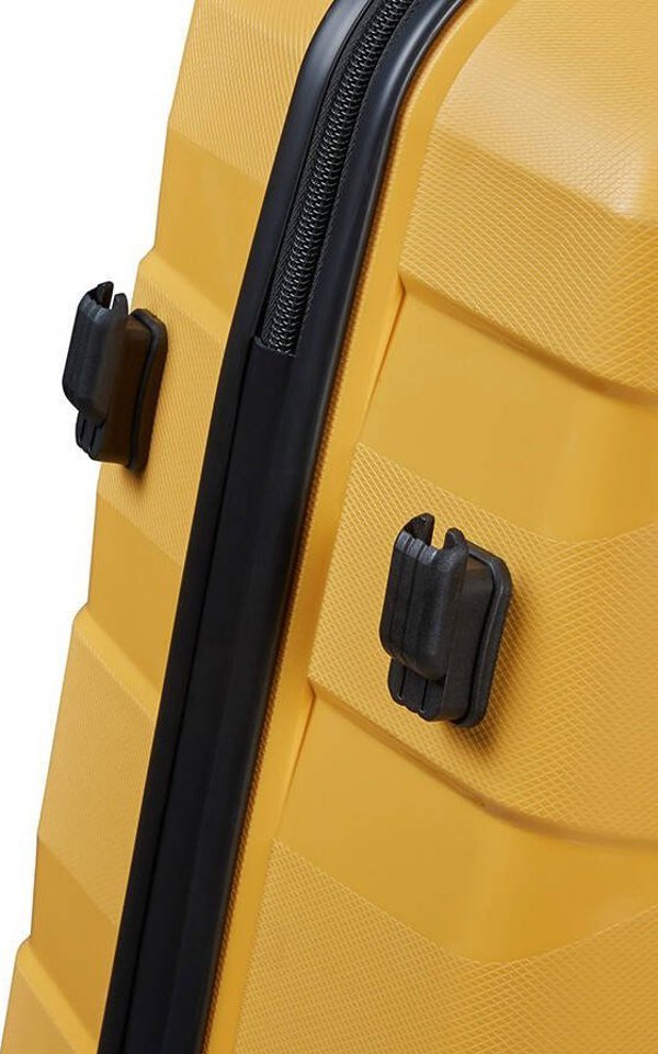 American Tourister Dusia walizka AMERICAN TOURISTER AIR MOVE 139256 Zolta