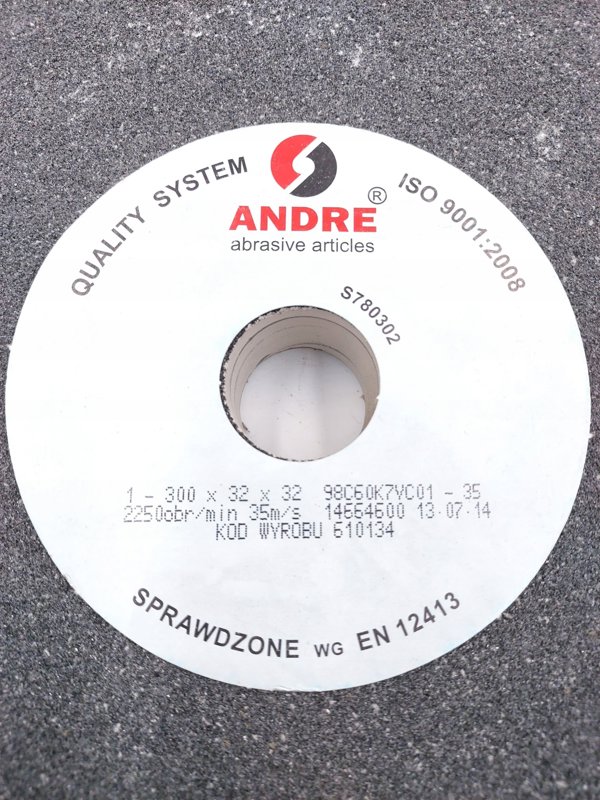 ANDRE SCIERNICA PLASKA 300mm x 32mm x 32mm 98C60K7VC01-35 CZARNA TYP 1