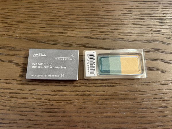 Aveda, Petal Essence, Φυσική, Λαμπερή, Σκιά Ματιών σε Σκόνη, 974, Aqua Pearl, 2.5 g Για Γυναίκες