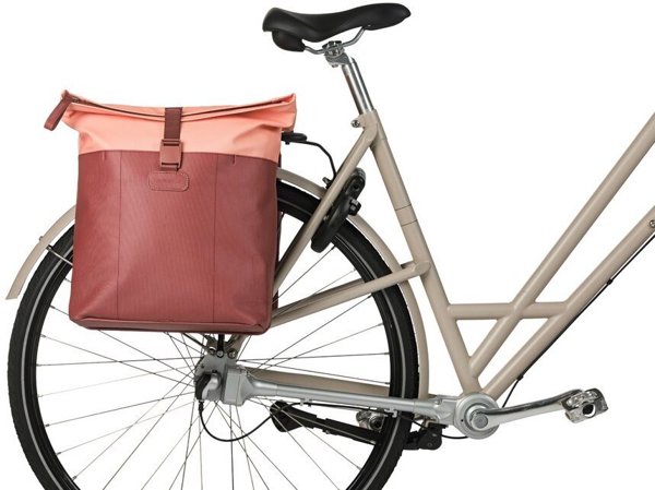 Basil Διπλή Τσάντα Ποδηλάτου Vive Double Pannier Bag, 28-35L, Με MIK System, Μπορντό/Ροζ