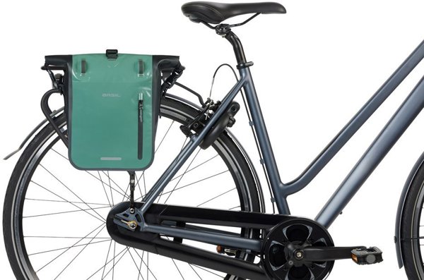Basil Rivo M Single Pannier Bag, Τσάντα Σχάρας Ποδηλάτου 12-15L, MIK Hooks System, Silvergreen/Black