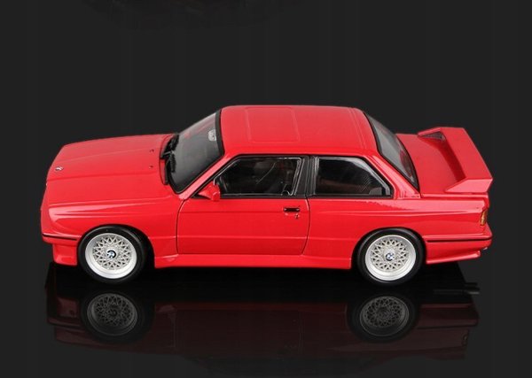 Bburago Μοντέλο Αυτοκινήτου BMW M3 1988, Συλλεκτική Μεταλλική Μινιατούρα, 1:32, 12305010