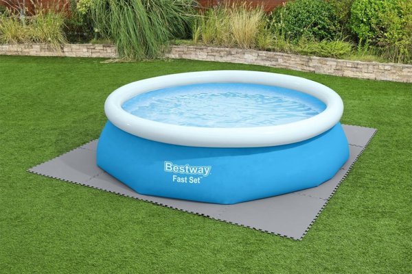 Bestway Flowclear 31" x 31"/78cm x 78cm Pool Floor Protector, Floor protector, Green, Polyethylene, Square, 5.47 m², 1.62 kg
