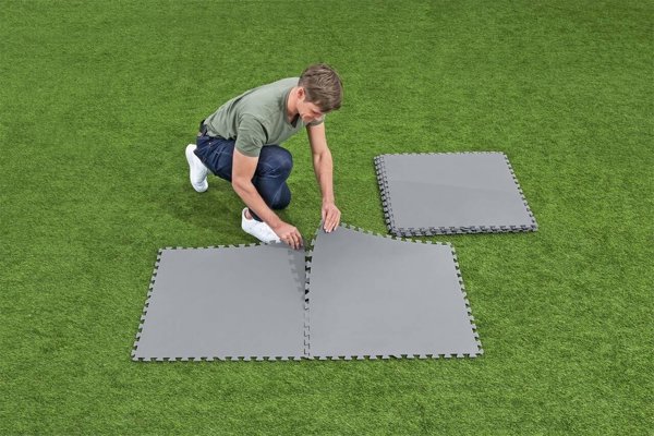 Bestway Flowclear 31" x 31"/78cm x 78cm Pool Floor Protector, Floor protector, Green, Polyethylene, Square, 5.47 m², 1.62 kg