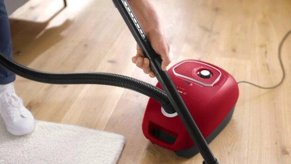 Bosch BGB41RD3H Ηλεκτρική Σκούπα με Σακούλα 600W Κόκκινη
