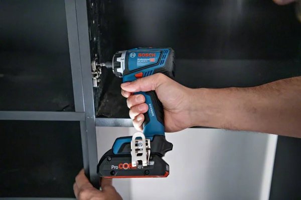 Κατσαβίδι Bosch BOSCH. GSR 18V-90 FC 2x4.0Ah PROCORE 2xGFA LB