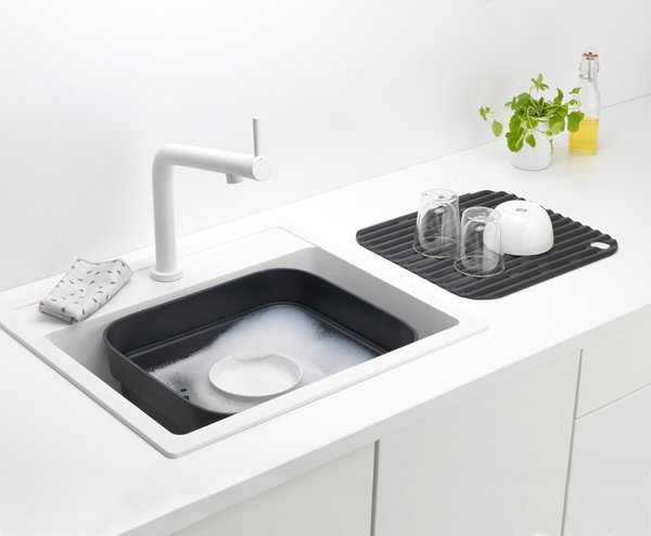 Brabantia Δοχείο Πλύσης Πιάτων SinkSide με Στραγγιστήρι, Σκούρο Γκρι, 302664