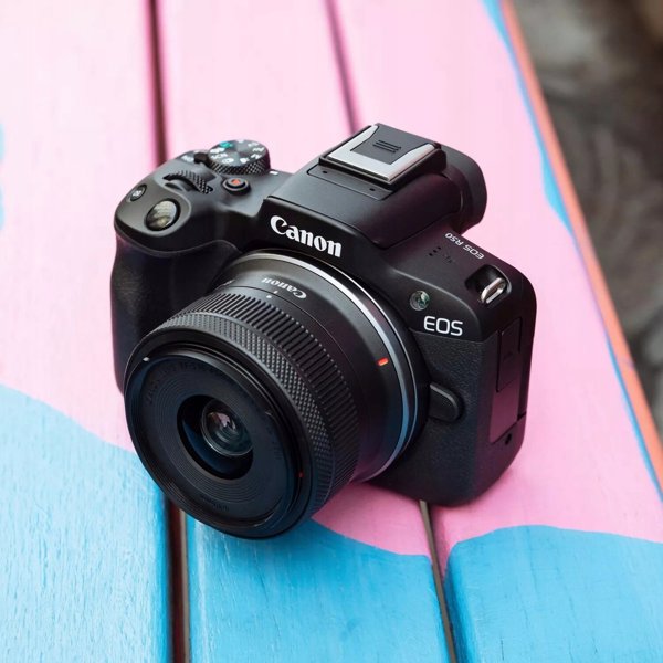 Canon EOS R50 + RF-S 18-45mm + RF 75-300mm