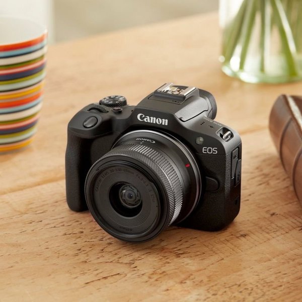 Canon EOS R100 Obudowa bezlusterkowca 24,1 MP CMOS 6000 x 4000 px Czarny