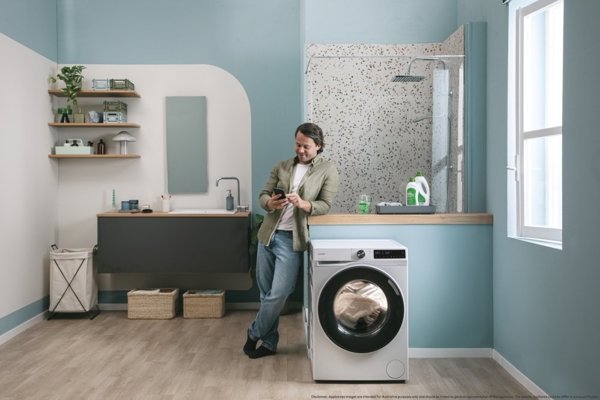 Candy Washing machine | BR 47SBL8-S | Energy efficiency class A | Front loading | Washing capacity 7 kg | 1400 RPM | Depth 49 cm | Width 60 cm | Display | Digital | Steam function | Wi-Fi | White