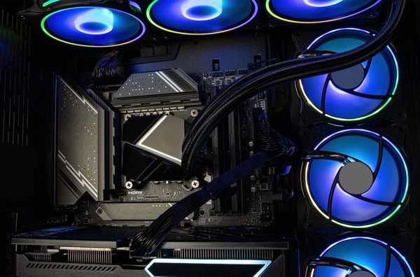 Komputer Captiva PC Highend Gaming I89-020 (i9-14900KF/RTX5080 16GB GDDR7/SSD 2TB/64GB/WLAN/Windows 11 Home 64-bit) Intel® Core™ i9 DDR5-SDRAM NVIDIA GeForce RTX 5080 Czarny