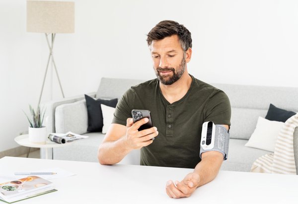 Beurer Πιεσόμετρο Μπράτσου BM 59 με Bluetooth, Λευκό/Μαύρο