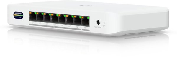 Compact PoE+ switch* with (1)