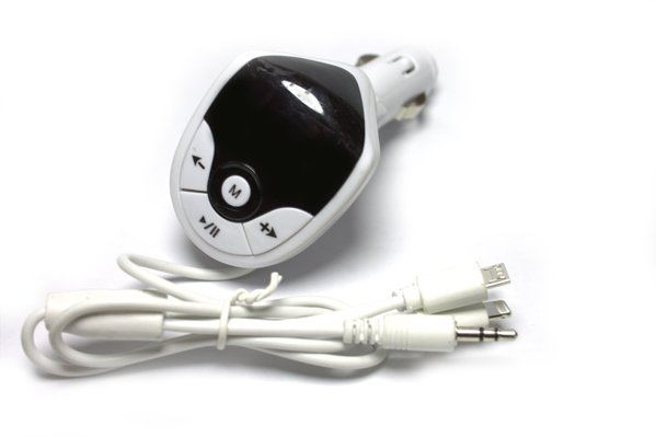 OEM FM Transmitter με Τηλεχειριστήριο και set Καλωδίων - 17224
