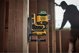 DeWalt DCLE34035D1 Γραμμικό Λέιζερ 18V Πράσινο 3x360° με 1x2.0Ah Μπαταρία