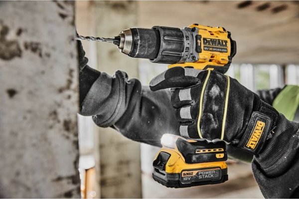 DeWalt DCD805P2T-QW Κρουστικό Δραπανοκατσάβιδο Μπαταρίας 18V με 2 Μπαταρίες Li-Ion 5.0Ah, 2 Ταχύτητες & Θήκη Μεταφοράς