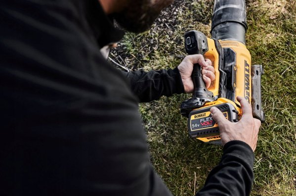 Dewalt DCMBL777N Φυσητήρας Φύλλων Μπαταρίας 54V XR FLEXVOLT (Solo)