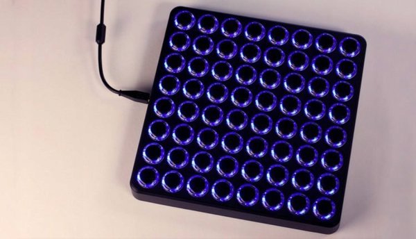 DJ TECHTOOLS DJ TECHTOOLS- MIDI FIGHTER 64 BLACK