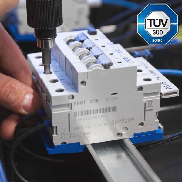 Doktorvolt Κατανεμητής Ρεύματος 2x32A & 4x230V Mennekes, Επιτοίχιος IP44, 2435