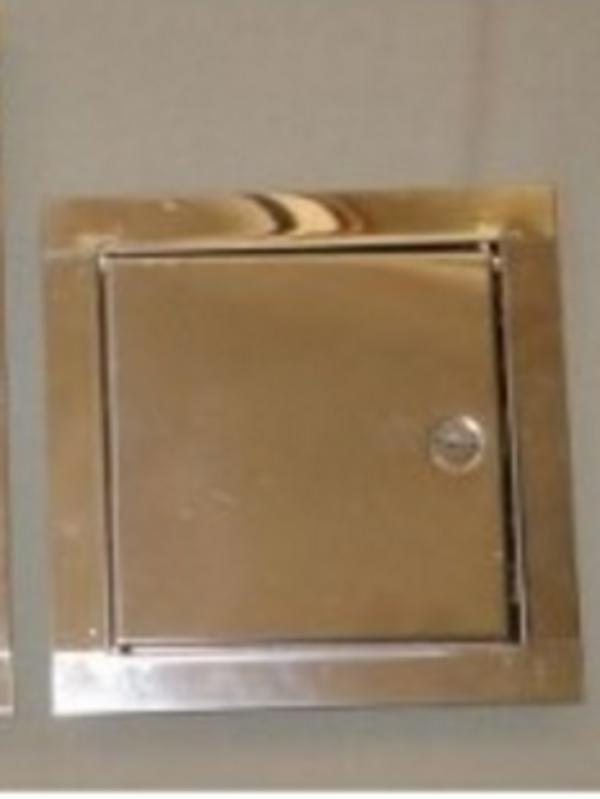 Ανοξείδωτες πόρτες καμινάδας 140x140mm μικρές