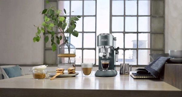 Ekspres cisnieniowy DeLonghi DeLonghi EC 785.AE Dedica