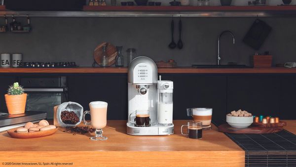 Μηχανή Espresso Cecotec Power Instant-ccino 20 Chic 1470W με Δοχείο Γάλακτος