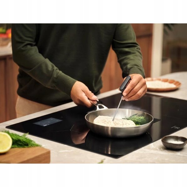 Electrolux 900 XT SensePro  platums 80 cm  melna - Iebuvejama indukcijas plits virsma ar tvaika nosuceju ECC8549 (7333394106915)