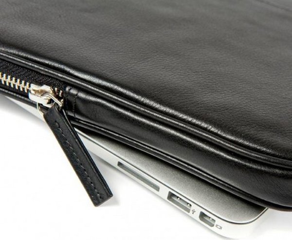 Etui dbramante CA15PRBL0238 15" Czarny