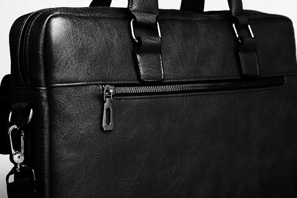 Etui Baltan Classic 15.6" ECO* czarny