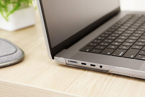 Etui Moshi Moshi iGlaze Hardshell Case - Obudowa MacBook Air 13.6" M2 (2022) (Stealth Black)