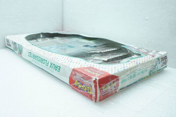 Figurka Pokemon JCC: Karmazynowy i Fioletowy - 151 - EV3.5 Kolekcja Premium Wody Kwiatowe [outlet]