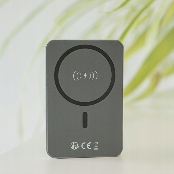 Forever Magnetic Power Bank MATB-200 5000mAh 20W PD, Ασύρματη Φόρτιση MagSafe για iPhone, Μαύρο