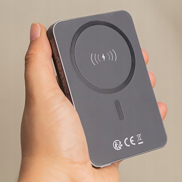 Forever wireless power bank MATB-200 20W PD 5000 mAh magnetic black 5907457744226