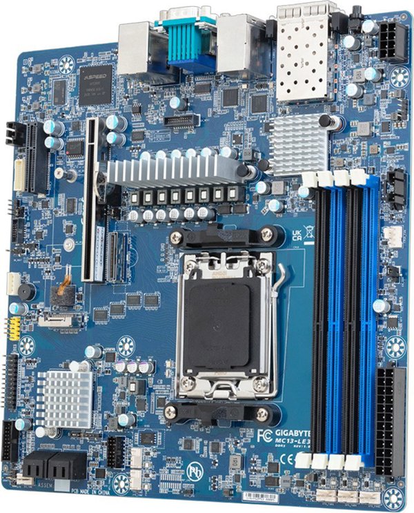 GIGABYTE Κύρια Πλακέτα MC13-LE3 micro-ATX Υποδοχή AM5 Χύμα